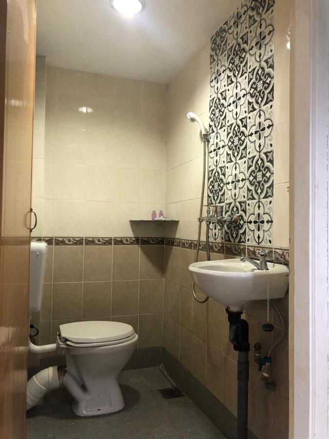 Kapit Hotel Kuching Exterior photo